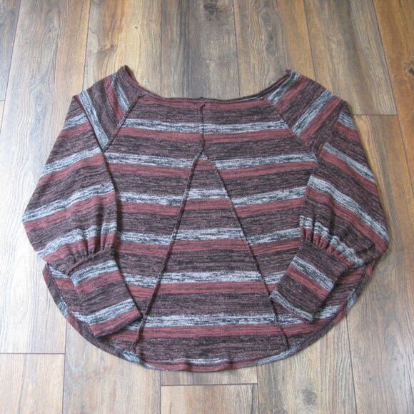 Free People loose fitting pullover ptp 23.5" *GUC - Picture 8 of 14